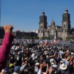 Mexikó forrong