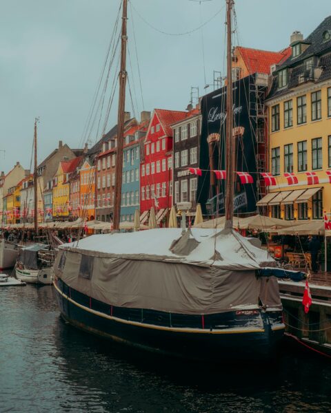 új dán kitoloncolási törvény